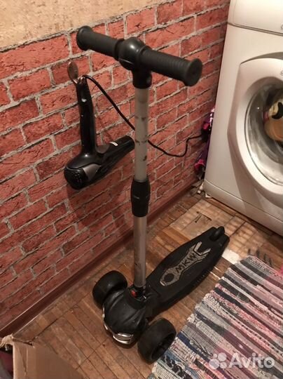 Самокат трехколесный