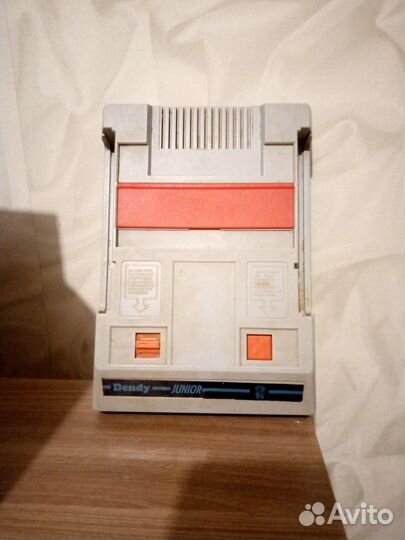 Игровая приставка dendy 90х