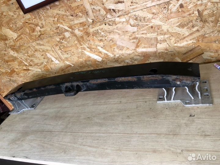 Усилитель бампера передний Land Rover Range Rover