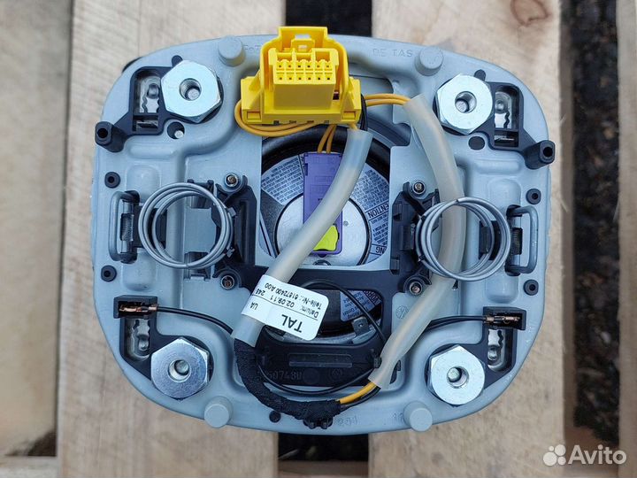 Airbag руля Skoda Fabia 2 5J0880201K