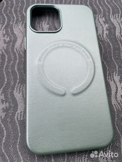 На iPhone 12, 12 pro с MagSafe