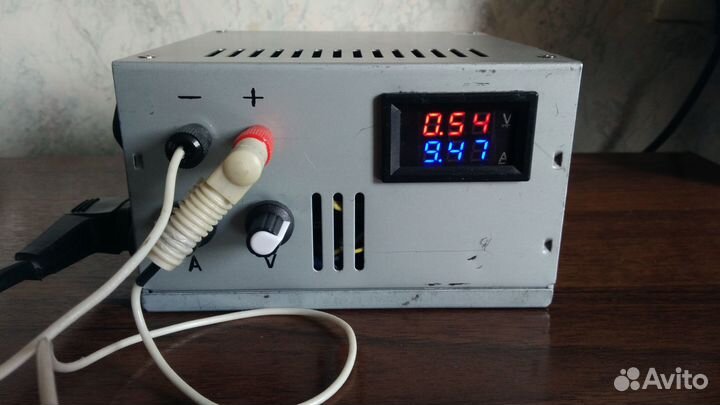 Регулируемый блок питания