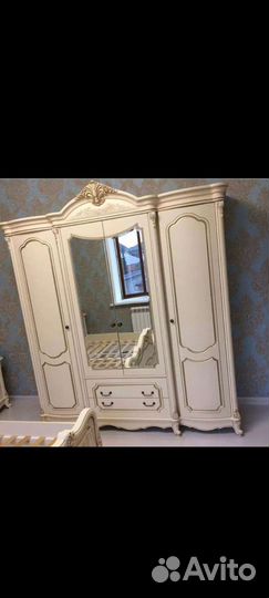 Спальный гарнитур 