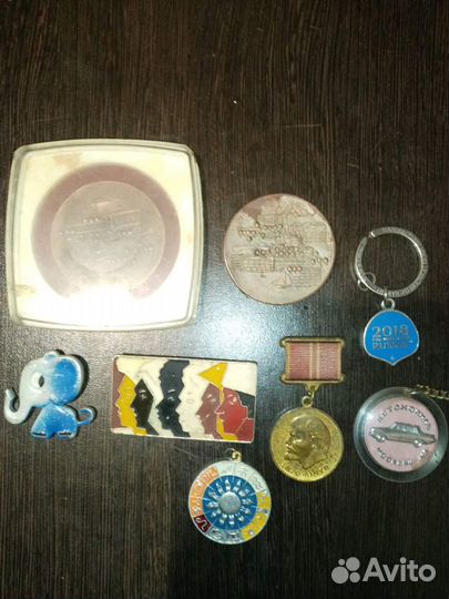 Значки-зажигалки-ножи-медаль