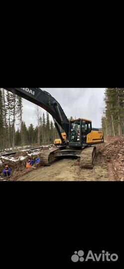 Гусеничный экскаватор Hyundai HX340SL, 2021