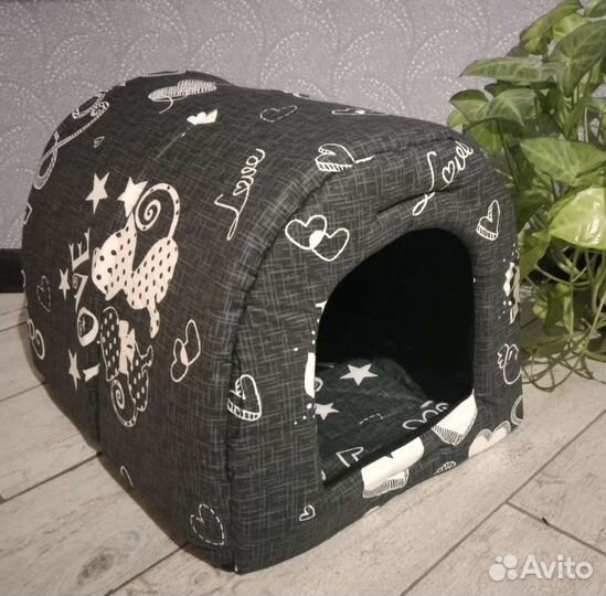 Домики,лежанки для кошек и собак