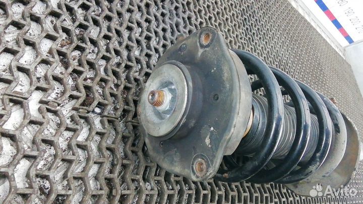 Стойка передняя Skoda Superb II (2008–2015)