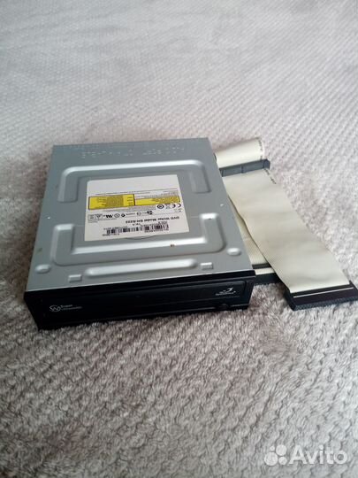 Внутренний DVD+ -R/RW