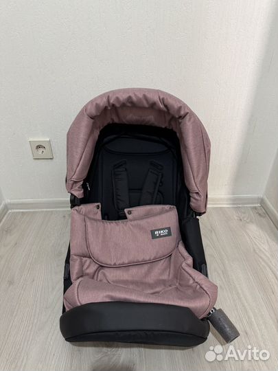 Коляска 2 в 1 Riko Basic Montana светло-розовый