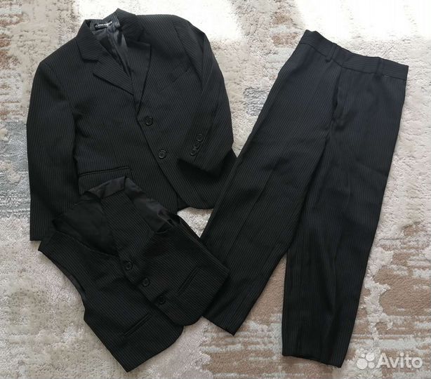 Костюм тройка на мальчика