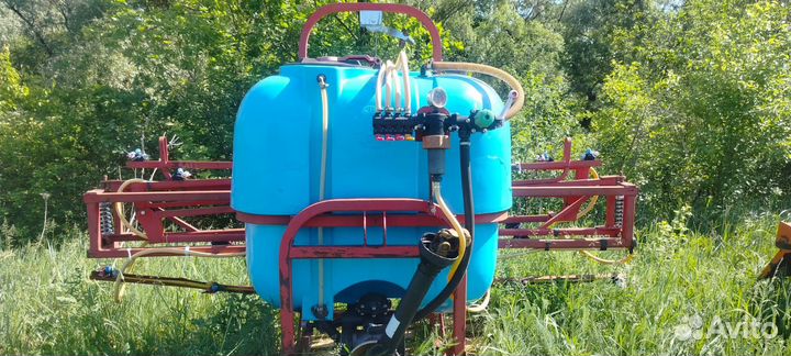 Продаю опрыскиватель