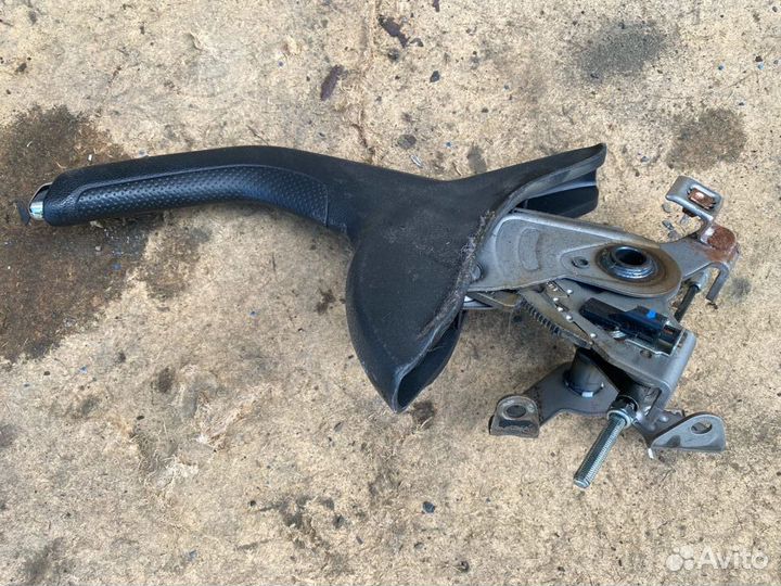 Ручник Chevrolet Aveo T300