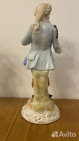 Статуэтка Sitzendorf