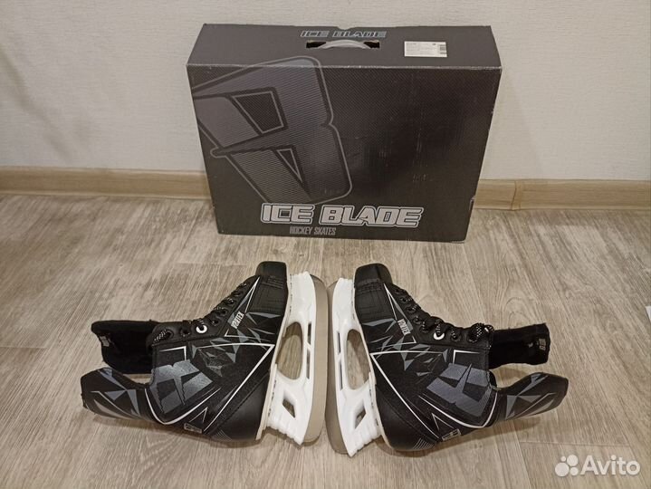 Коньки хоккейные ICE blade