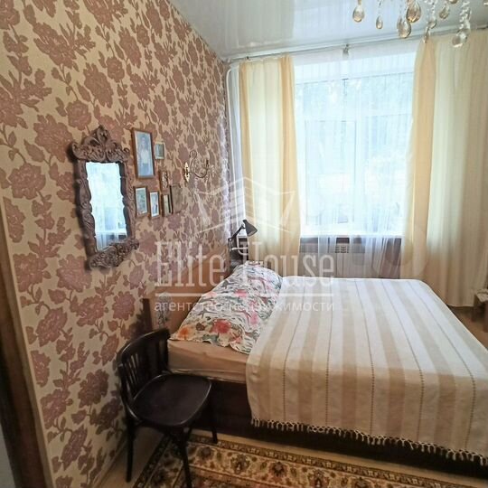 2-к. квартира, 55 м², 1/5 эт.