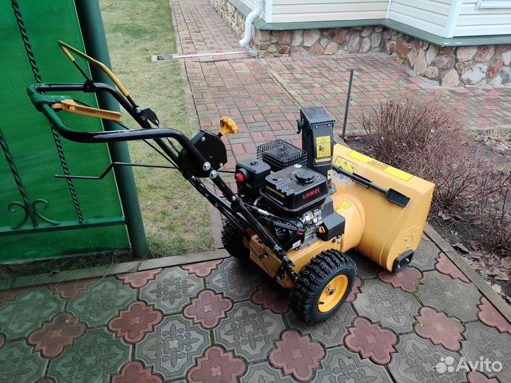 Снегоуборщик uwer ST 5556P