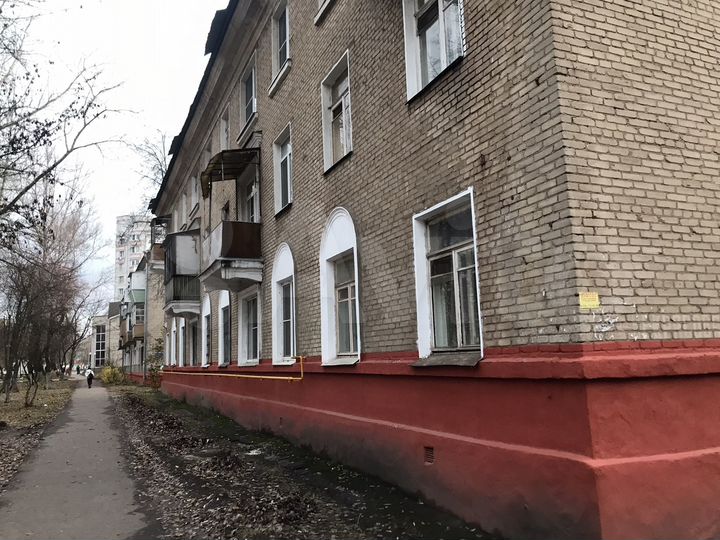 Комната 12 м² в 3-к., 1/3 эт.