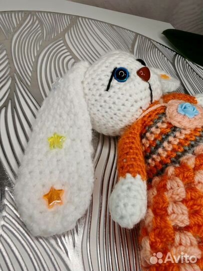 Вязаный зайчик