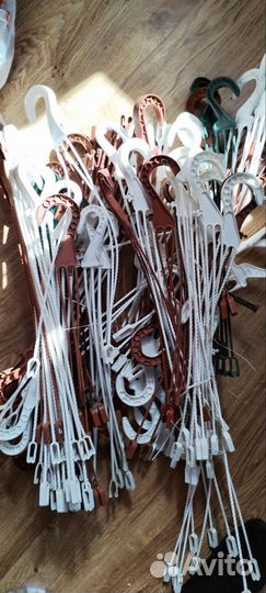 Крючки для кашпо