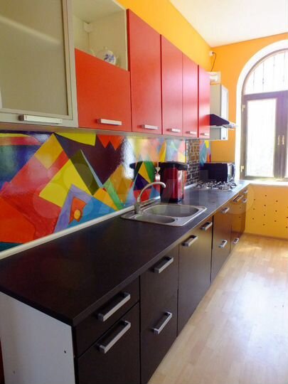 Комната 80 м², 2/3 эт.