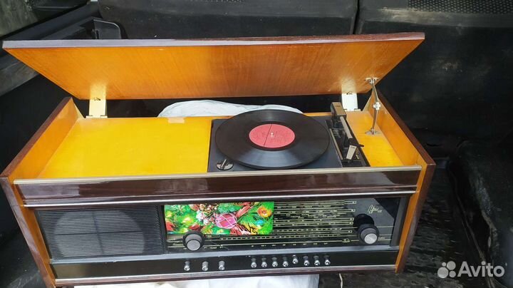 Радиола урал 111