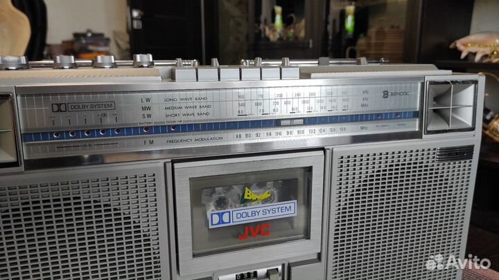 Магнитолы JVC Hitachi Sankei