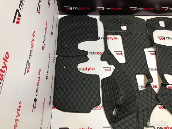 Ковры багажника 3D Toyota Land Cruiser 200 7м Черн