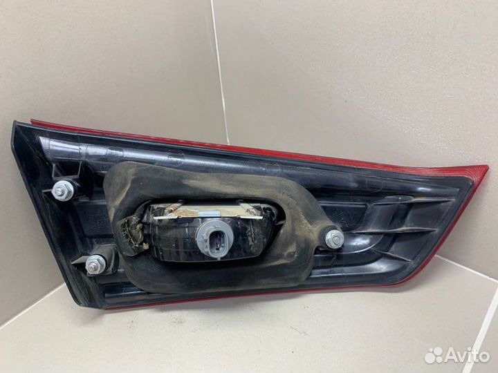 Фонарь в крышку багажника правый Mitsubishi Asx