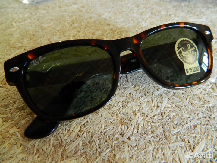 Солнцезащитные очки Ray-Ban RB2132 NEW wayfarer902