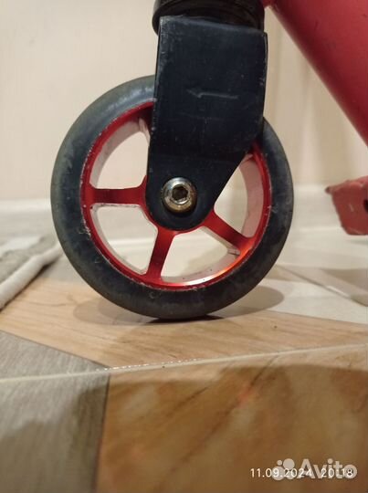 Трюковой самокат