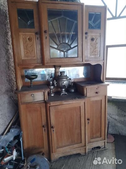 Старинный буфет