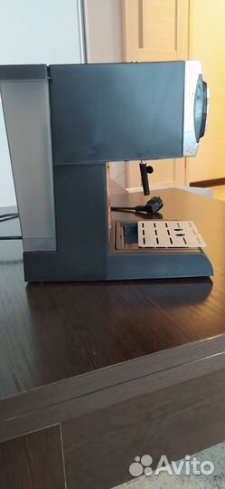 Кофеварка рожковая dexp EM-1000