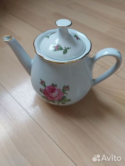 Заварочный чайник, фарфор из ГДР. Со сколом