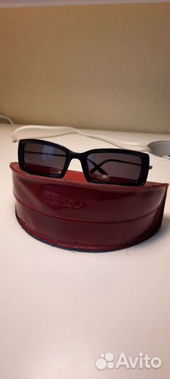 Солнцезащитные очки женские брендовые