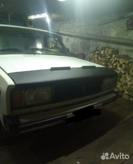 Кожаный дефлектор капота Ваз 2105 / 2107