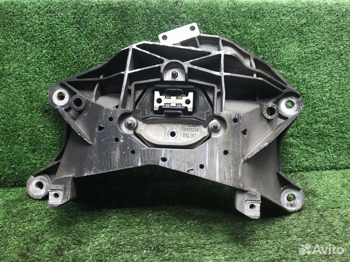 Крепление АКПП Audi A5 8T 8K0399151