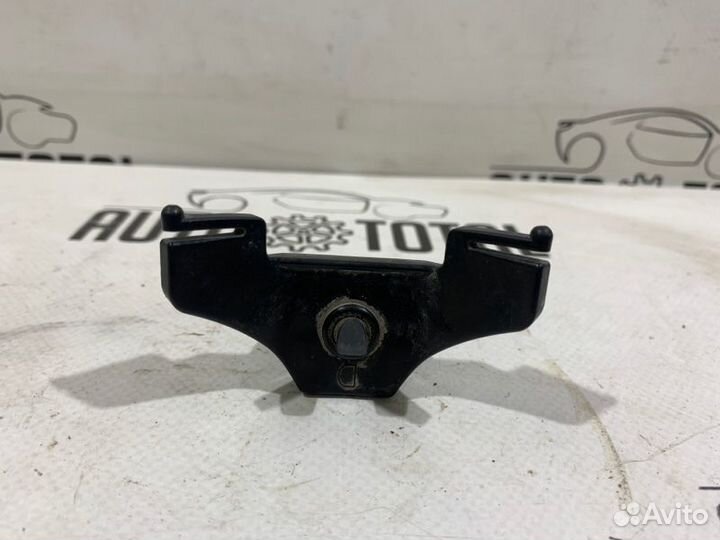 Замок лючка бензобака Mitsubishi Lancer 10 4A92