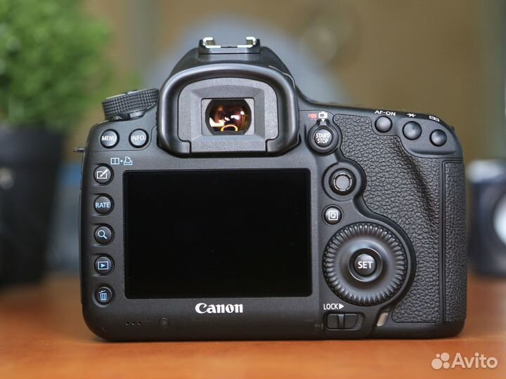 Canon 5D Mark III (идеал, комплект, пробег 547 кад