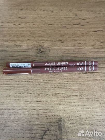 Карандаш для губ vivienne sabo