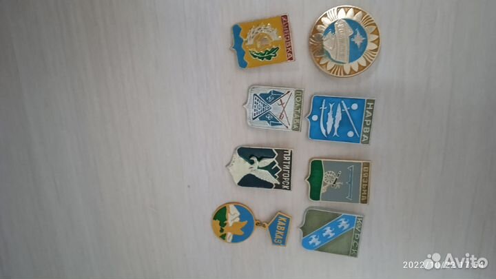 Продаю значки СССР