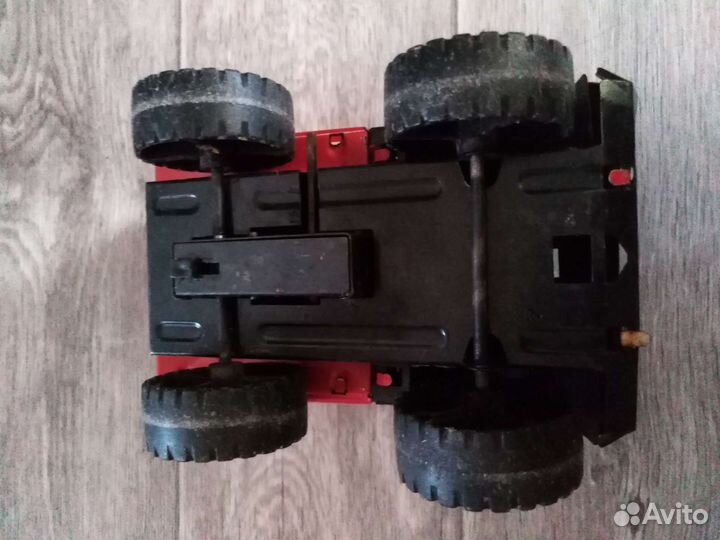 Игрушки разные СССР машинка металл