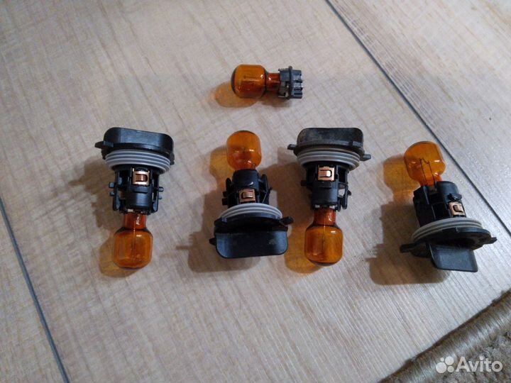 Поворотные лампочки