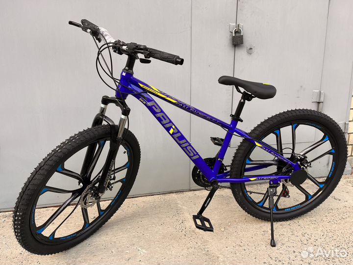 Велосипед на литых дисках