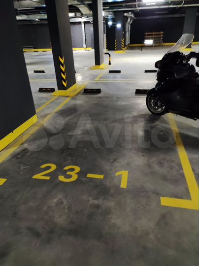 Машиноместо, 15 м²