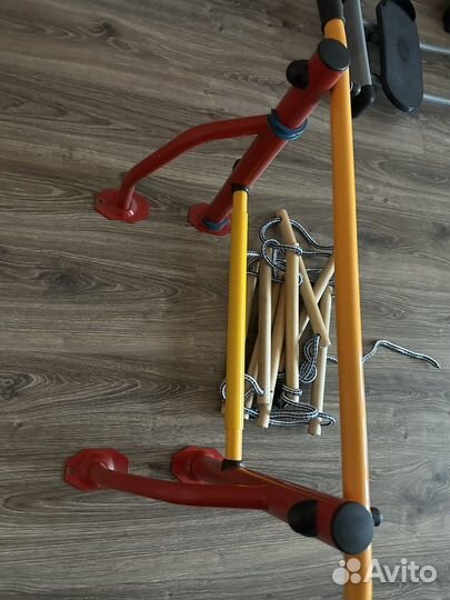 Турник настенный детский