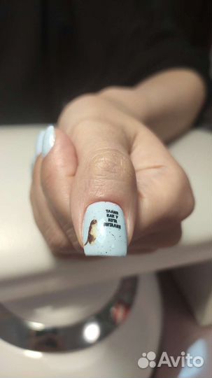 Маникюр в салоне