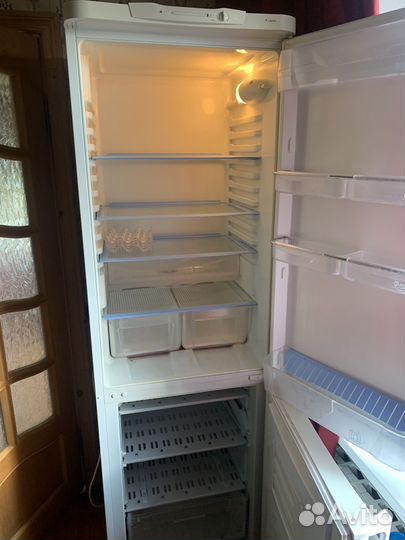 Холодильник indesit