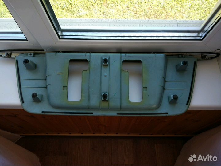 Для Honda Odyssey RA6-9 вставка под номерной знак