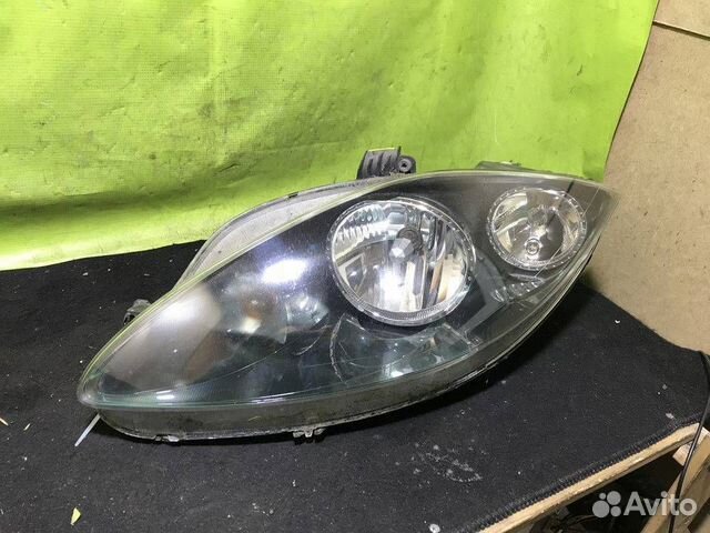 Фара левая галоген Seat Toledo 3 2004-2009