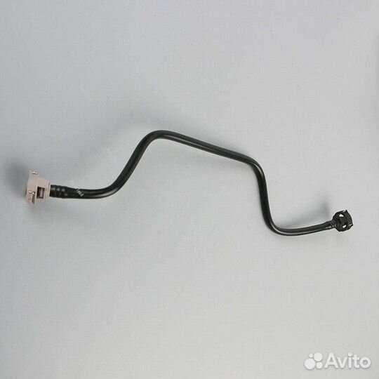 Трубка от радиатора к бачку VAG 8R0121081M